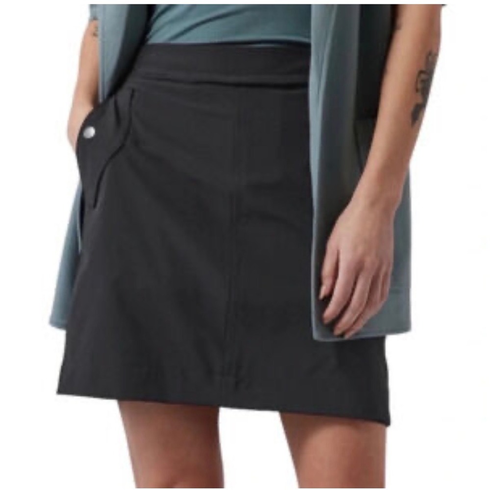 Athleta Vienna Skort Women Size 8 Black Active Hiking Travel Casual Mini Skirt